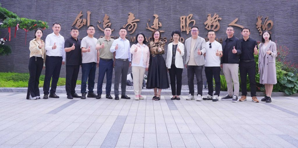 Edisi ke-5 “Hari Layanan Pemuda” Komite Pemuda di bawah Kamar Dagang Umum Pengusaha Sichuan -- Catatan Kunjungan Lapangan ke UNI-ASIA Cancer Hospital